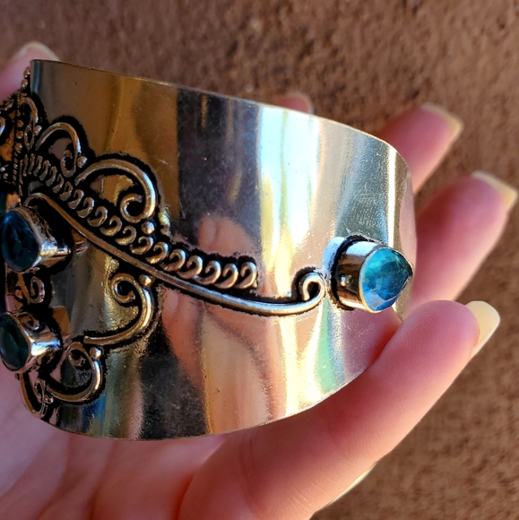 New Carved Goddess Blue Quartz & Pink Topaz 925 Silver Cuff Bracelet. - Picture 7 of 10